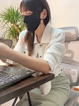 Annabody online show from September 29, 2025, 7:13 am