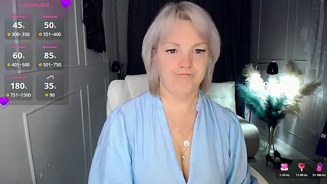 Juarnea online show from November 9, 2025, 3:05 am