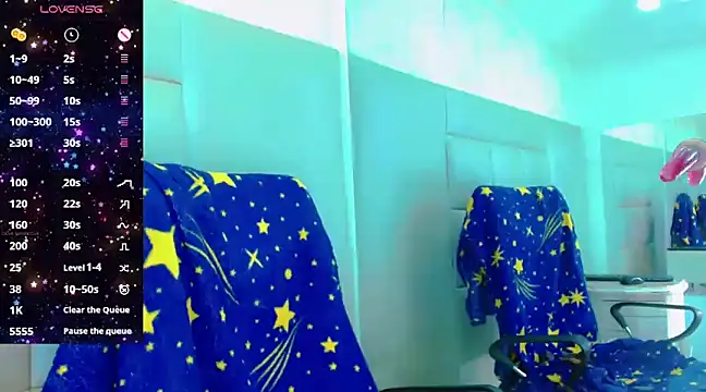 KayleighDreams  online show from February 10, 2025, 3:35 am