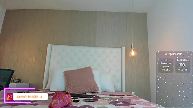 emily parkerr online show from April 9, 2026, 2:55 pm