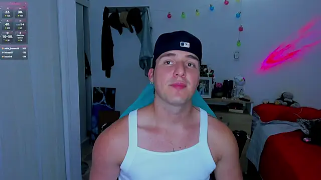 liam oficial02 online show from January 18, 2025, 6:13 am