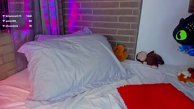 liam oficial02 online show from February 13, 2026, 3:02 am