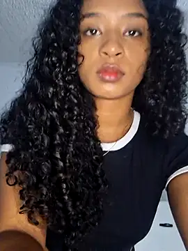 avellanatammy online show from April 5, 2026, 1:03 am