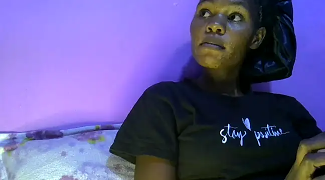 Snapshot of Cute_tamara chatting on December 22, 2024, 6:37 pm Cute tamara online show from December 22, 2024, 6:37 pm