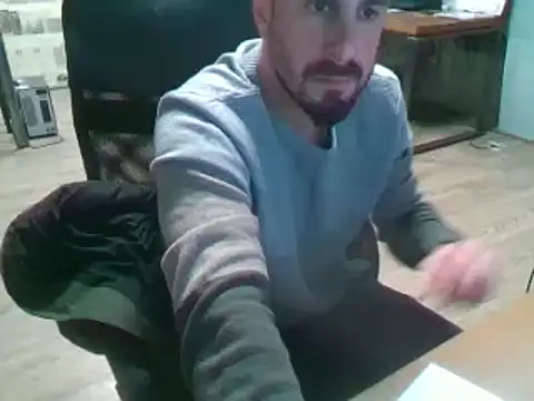 giorgakaci69 online show from February 20, 2025, 7:08 pm