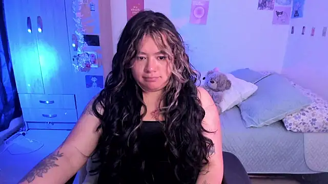 StephaniFox online show from March 7, 2025, 12:37 am