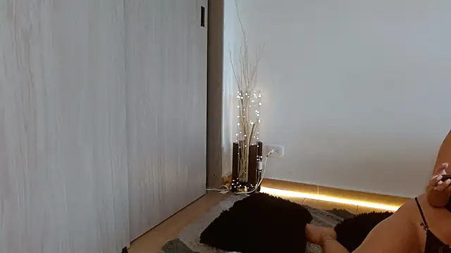 TatianaRico online show from January 28, 2025, 7:10 pm