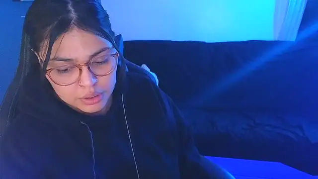 miacanela xo online show from September 25, 2025, 12:47 am