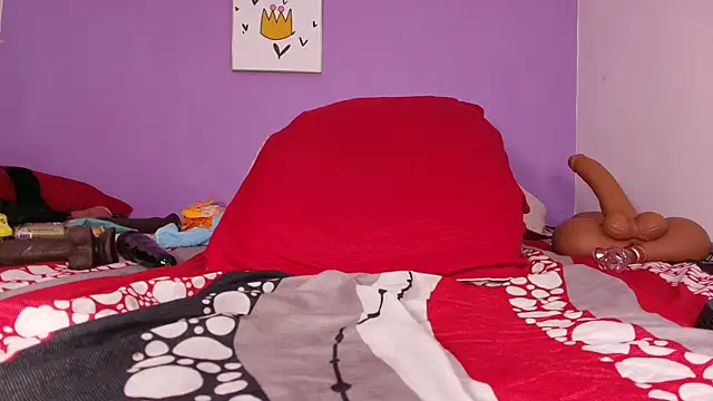 vale ross  online show from February 8, 2025, 9:13 am