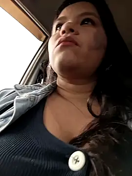 Snapshot of Julieta-tits chatting on December 7, 2024, 8:38 pm Julieta-tits online show from December 7, 2024, 8:38 pm