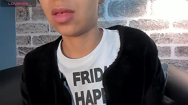 Tamaraakins online show from March 7, 2025, 12:23 pm