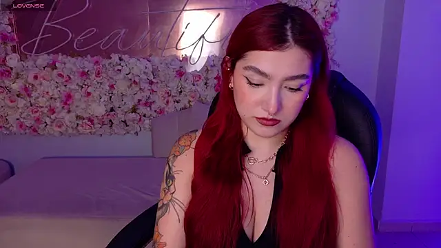 ViolettCastel online show from January 17, 2026, 6:33 pm