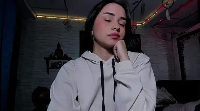 Kimmymadison- online show from March 1, 2025, 3:53 am