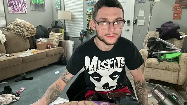 hungkubenski online show from February 13, 2026, 5:03 am