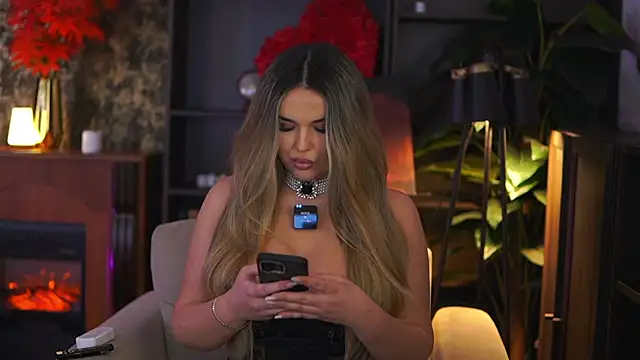 EvaSunderland online show from April 11, 2026, 10:41 am