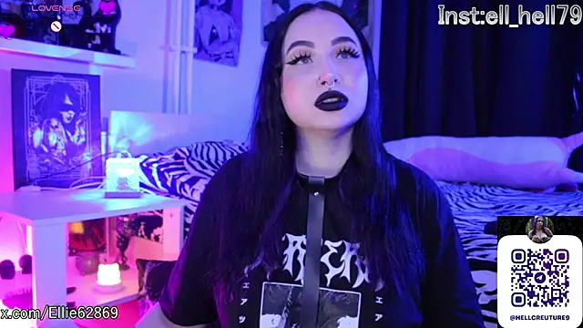 Kitty goth online show from October 24, 2025, 6:48 pm