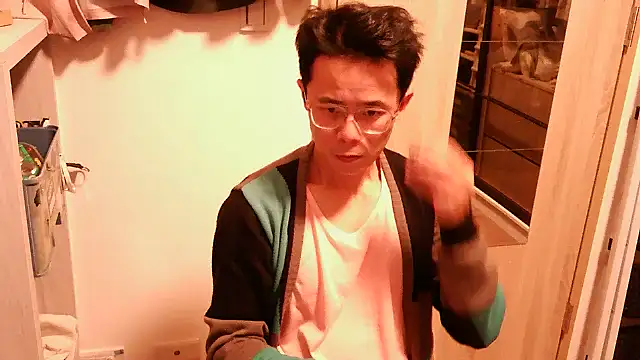 ker1ker online show from March 17, 2025, 3:29 pm