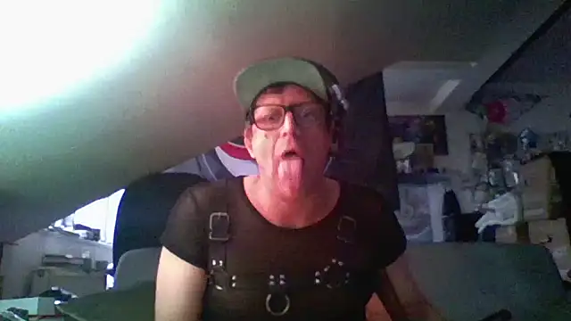 Bigthroaterboy online show from December 6, 2024, 10:27 am