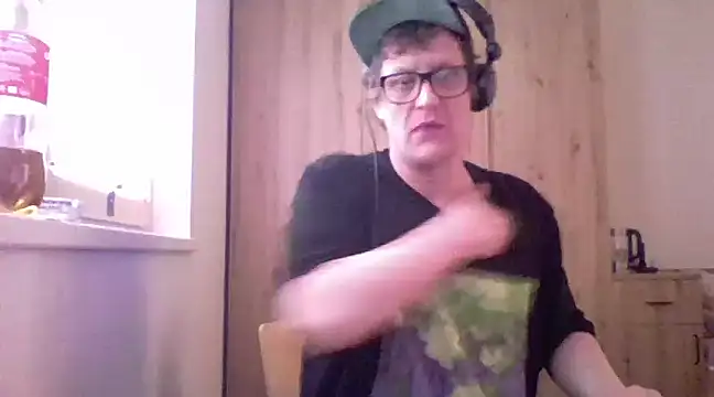 Bigthroaterboy online show from January 31, 2025, 8:32 am