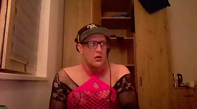 Bigthroaterboy online show from February 28, 2025, 11:01 pm