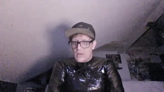 Bigthroaterboy online show from November 11, 2025, 9:26 pm