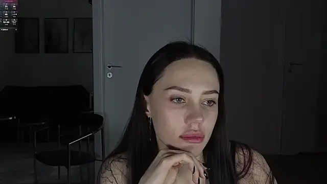 Sara Tranquil online show from November 6, 2025, 9:15 pm