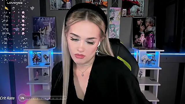 Snapshot of Ellen_Soft chatting on February 3, 2025, 8:35 pm Ellen Soft online show from February 3, 2025, 8:35 pm