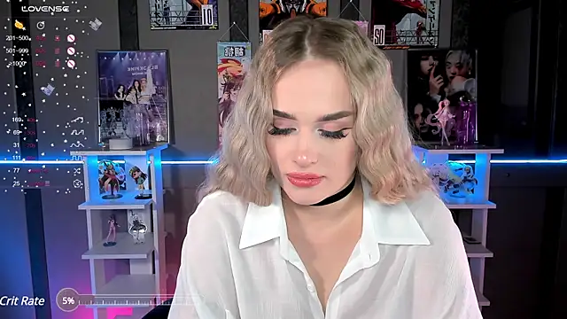 Snapshot of Ellen_Soft chatting on March 7, 2025, 8:22 pm Ellen Soft online show from March 7, 2025, 8:22 pm