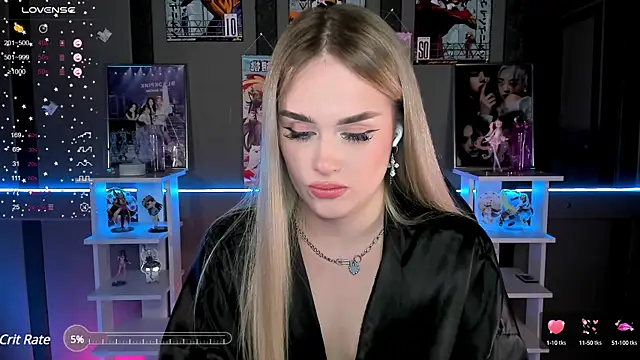 Snapshot of Ellen_Soft chatting on March 18, 2025, 7:42 pm Ellen Soft online show from March 18, 2025, 7:42 pm