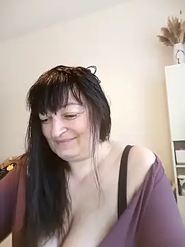 Snapshot of Women-pleasures chatting on November 12, 2025, 7:42 am Women-pleasures online show from November 12, 2025, 7:42 am