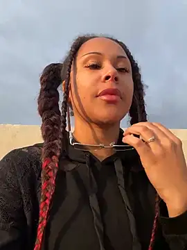 HaileyDiana online show from March 20, 2026, 3:50 pm