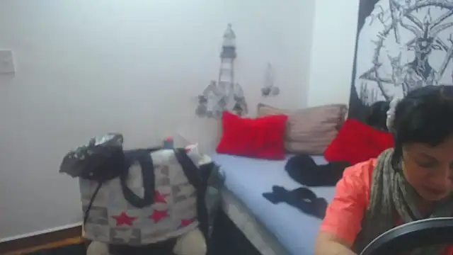 lili peach online show from March 6, 2025, 8:48 pm