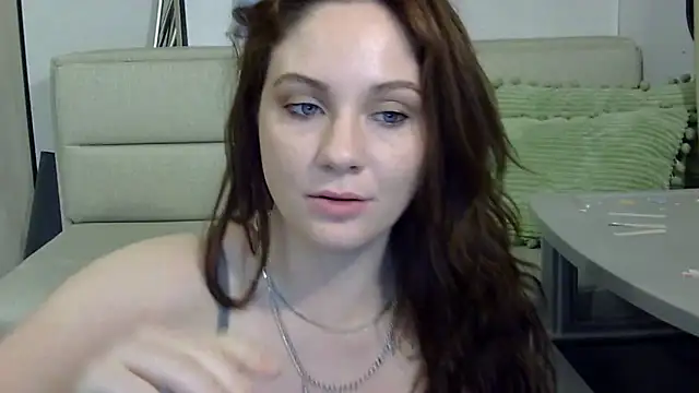 Snapshot of emerieskye20 chatting on March 3, 2025, 7:06 pm emerieskye20 online show from March 3, 2025, 7:06 pm