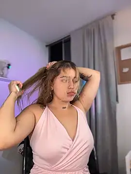 JoselinFlower  online show from December 18, 2025, 1:55 am