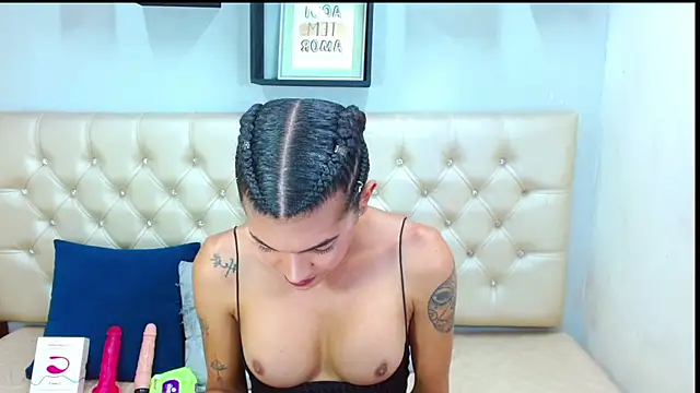 lucia marks online show from January 19, 2025, 3:10 pm