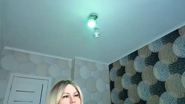 Snapshot of natusik chatting on January 7, 2025, 7:42 am natusik online show from January 7, 2025, 7:42 am