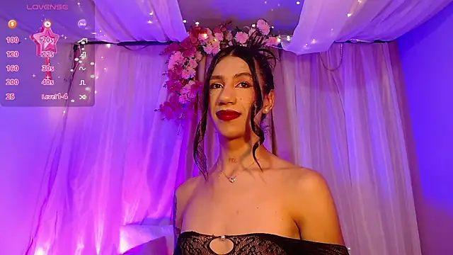 sofiaa grey  online show from March 6, 2025, 12:30 pm