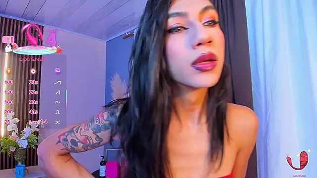 sofiaa grey  online show from October 16, 2025, 12:17 pm