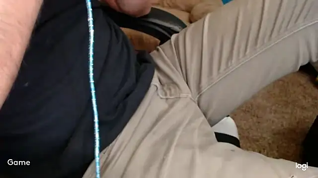 Snapshot of Hellojeremy chatting on October 27, 2025, 5:50 pm Hellojeremy online show from October 27, 2025, 5:50 pm