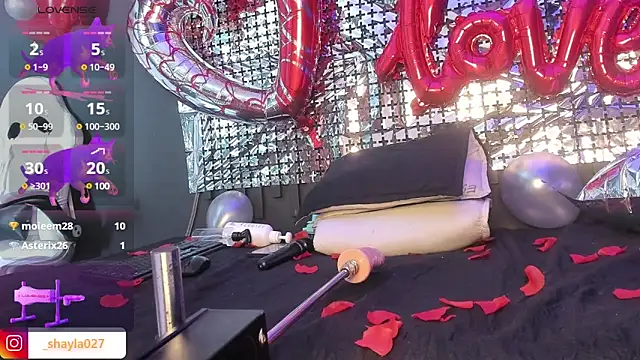 Shayla27 online show from February 11, 2025, 4:02 pm