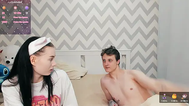 Snapshot of shaameless chatting on December 11, 2024, 6:52 pm shaameless online show from December 11, 2024, 6:52 pm