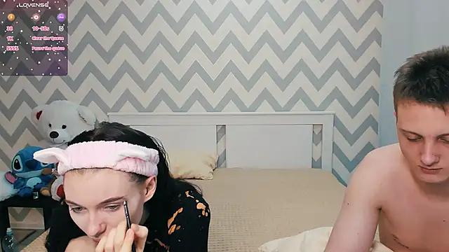 Snapshot of shaameless chatting on December 23, 2024, 12:52 pm shaameless online show from December 23, 2024, 12:52 pm