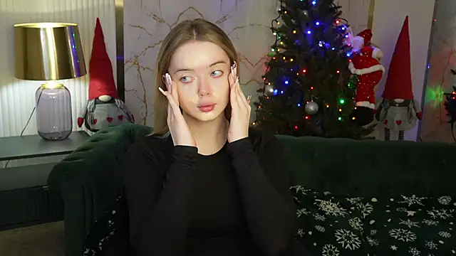 Cassy-Celestial  online show from January 14, 2025, 11:48 pm