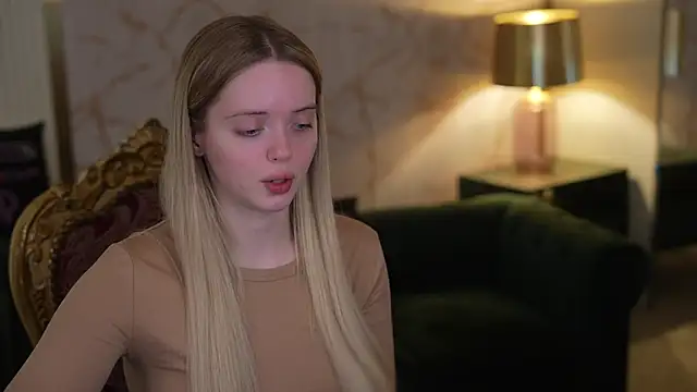 Cassy-Celestial  online show from November 23, 2025, 9:09 am