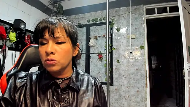 Erlinda-engel online show from February 18, 2025, 11:55 am