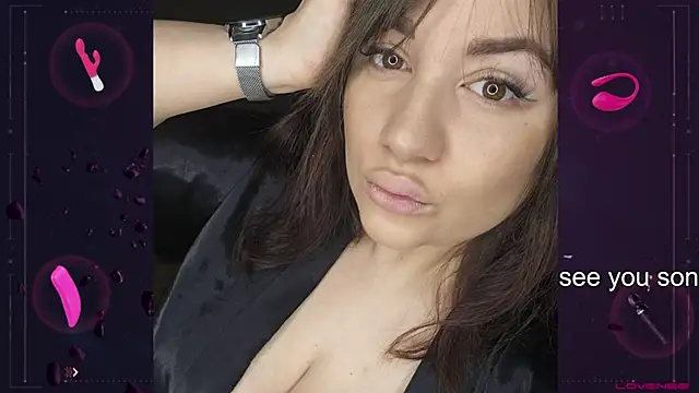 Tracy Sergio209 online show from December 18, 2024, 10:51 am