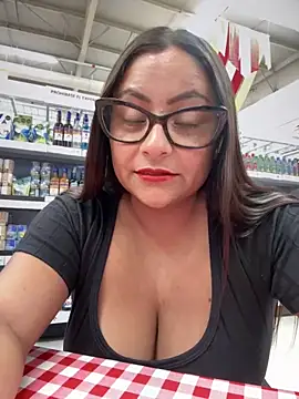 Sol biglips online show from February 7, 2025, 2:15 pm