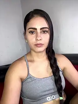 Azuna25 online show from January 7, 2026, 7:38 pm