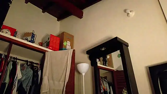 tom thick online show from October 12, 2025, 6:51 pm