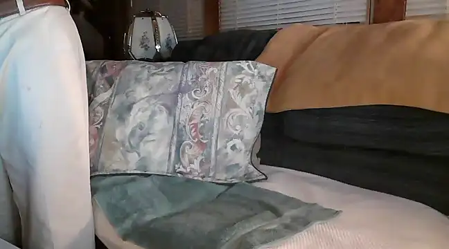 Bramro409 online show from February 22, 2025, 2:28 am